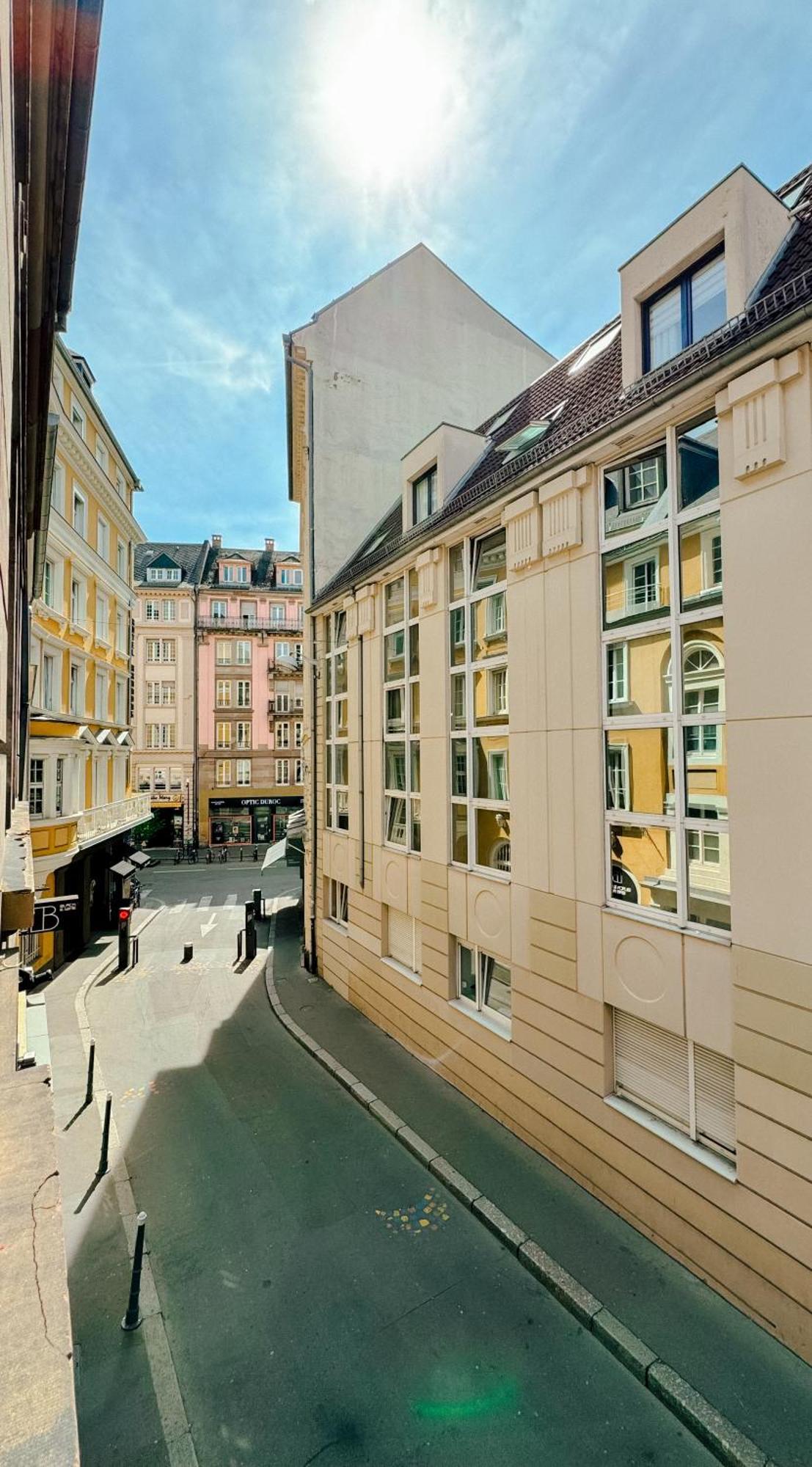 Suite Hyper Centre Strasbourg Eksteriør billede